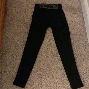 Black gym shark leggings size small